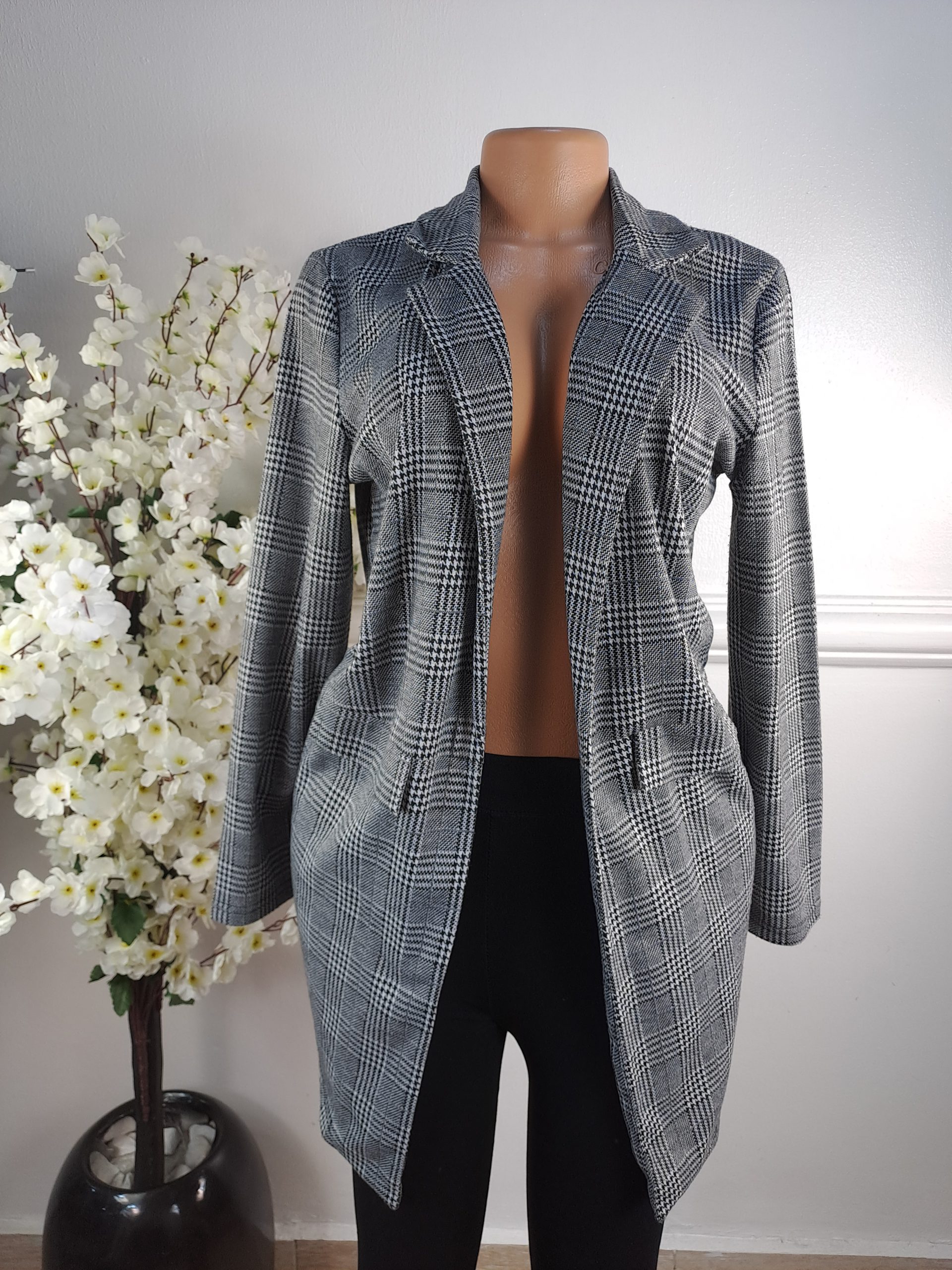 NEW LOOK UK SIZE 8 [LENGHT 34 INCHES]