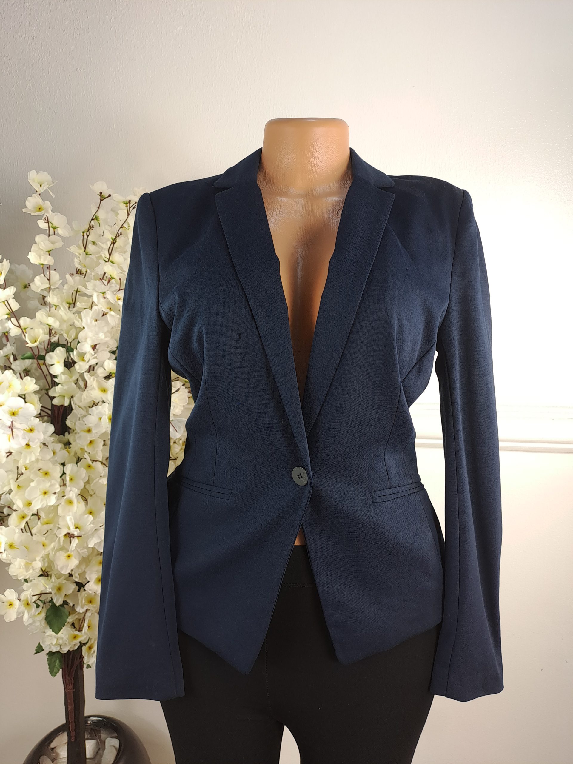 H&M UK SIZE 8 [LENGHT 23 INCHES]