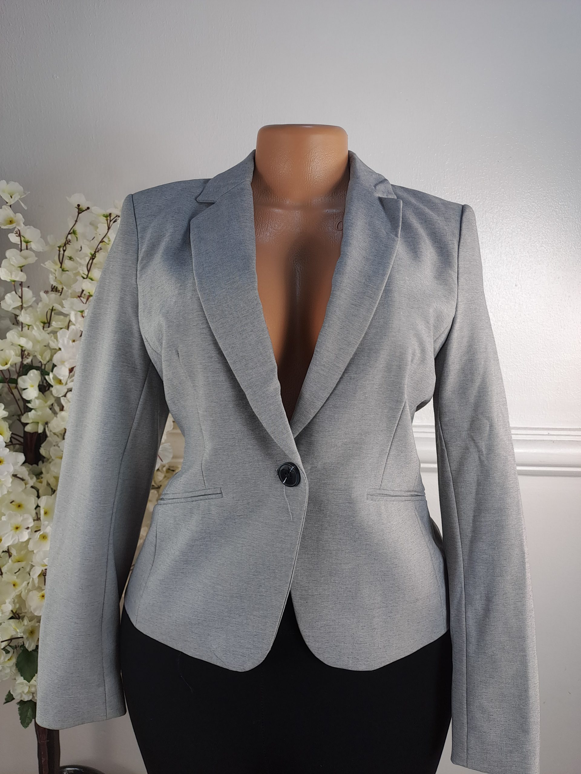 H&M UK SIZE 8 [LENGHT 22 INCHES]