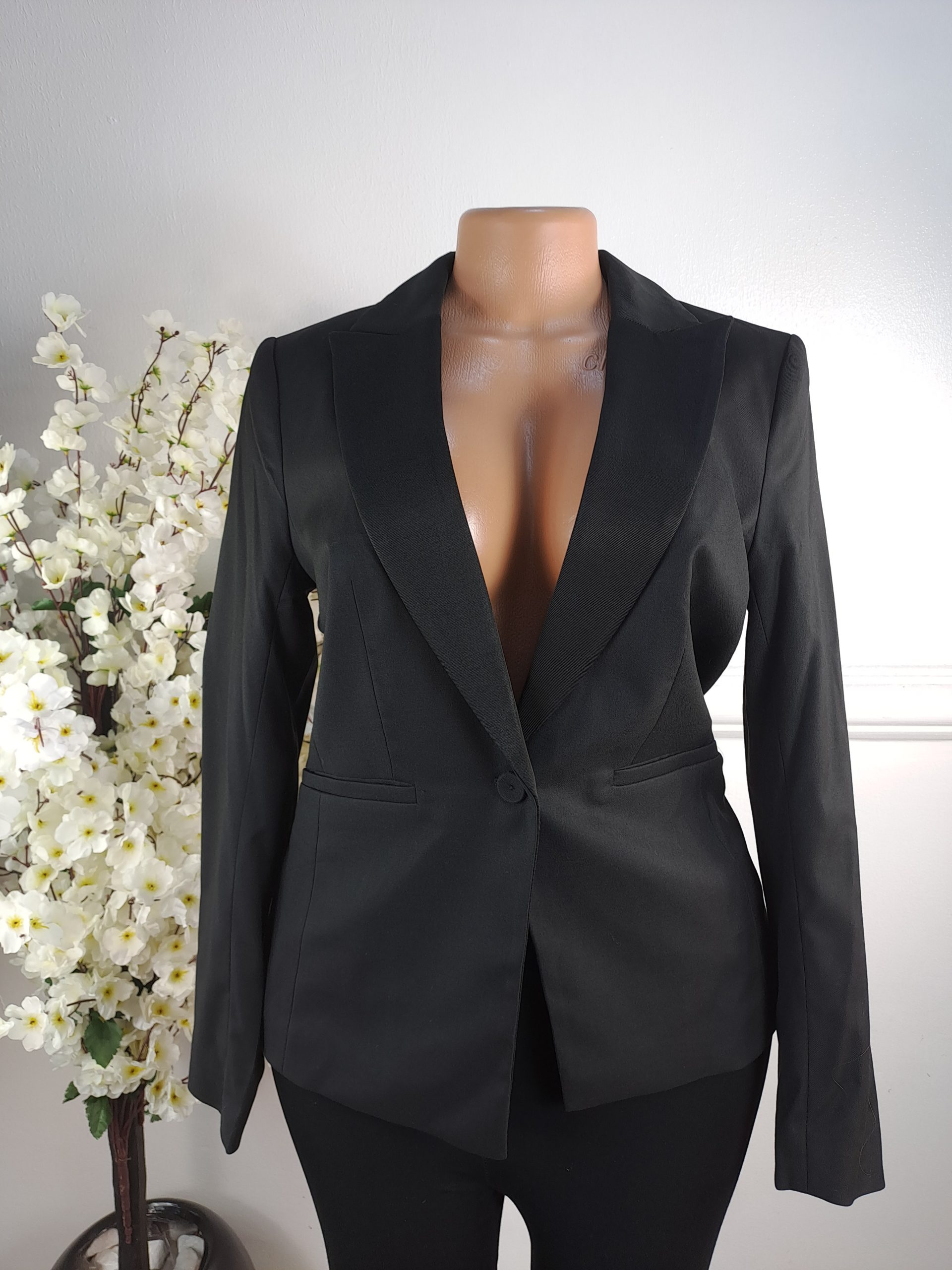 H&M UK SIZE 8 [LENGHT 25 INCHES]