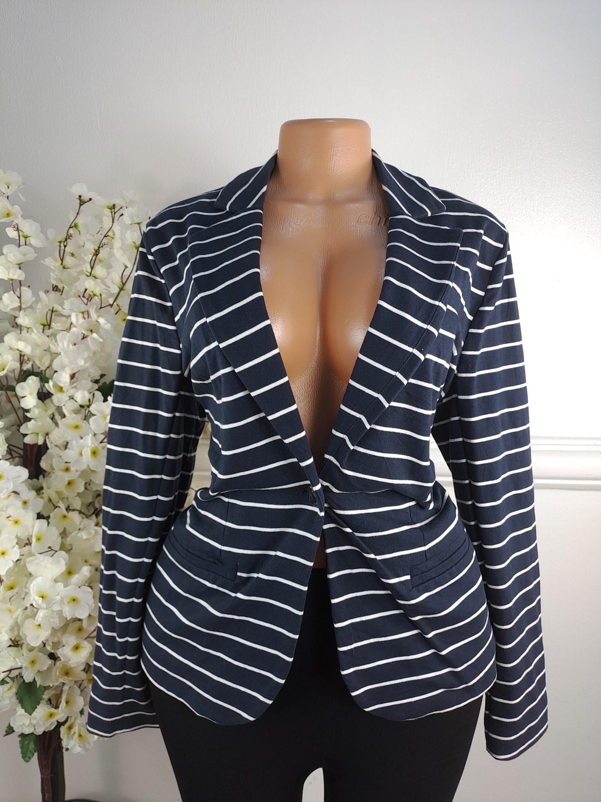 LAURA ASHLEY UK SIZE 12 [LENGHT 26 INCHES]