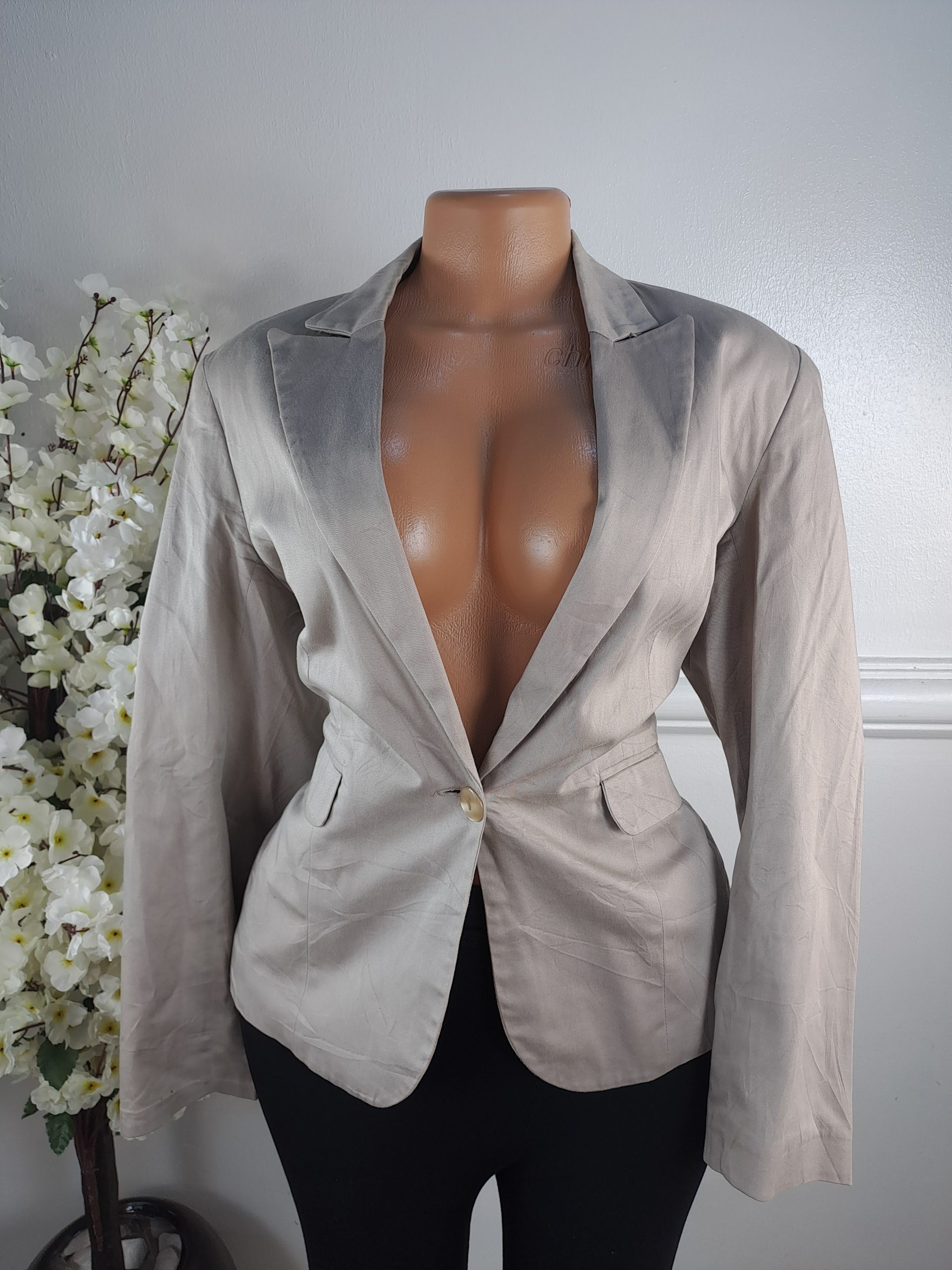 BLAZERS UK SIZE 12 [LENGHT 25 INCHES]