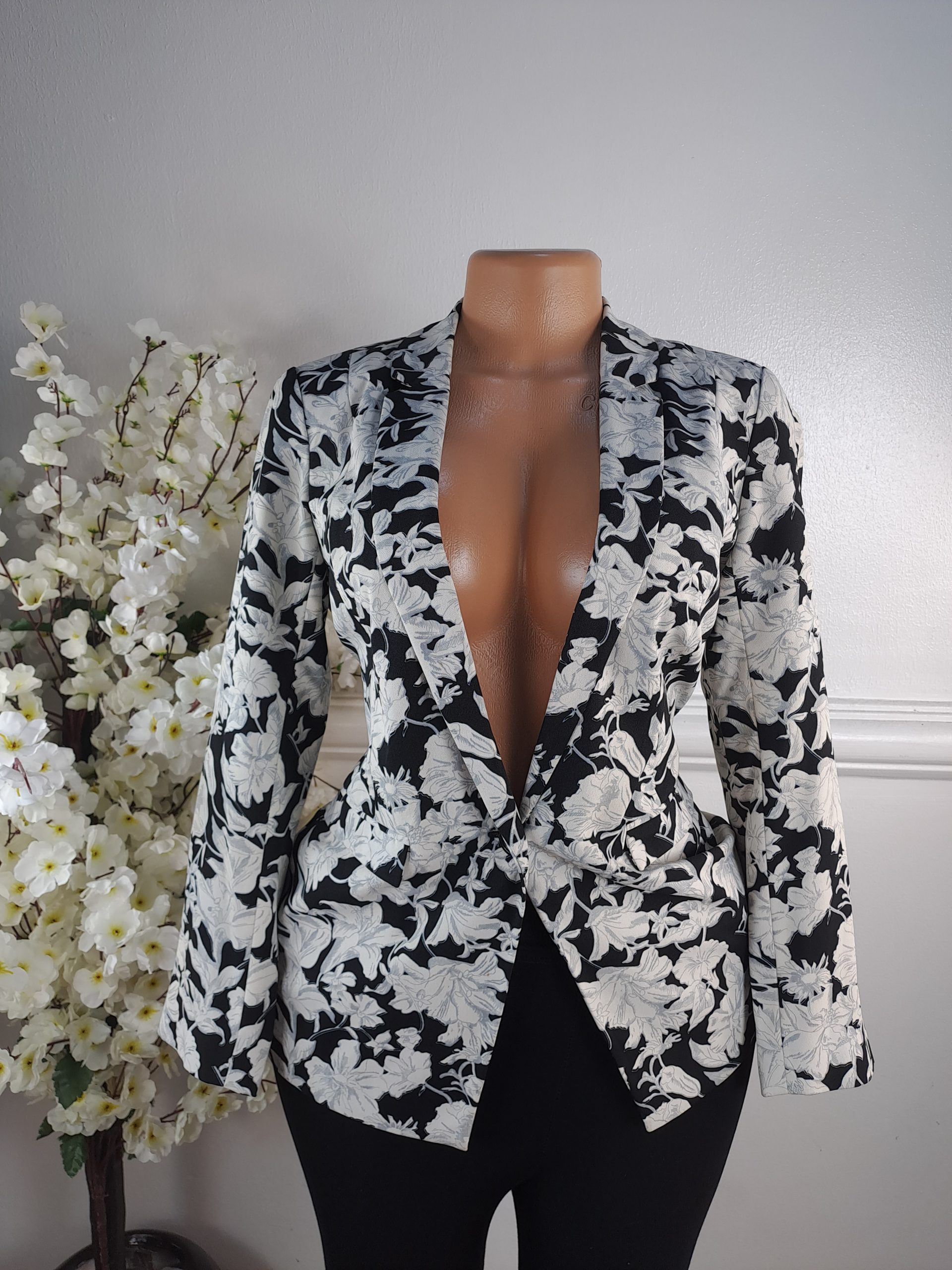OASIS UK SIZE 8 [LENGHT 28 INCHES]