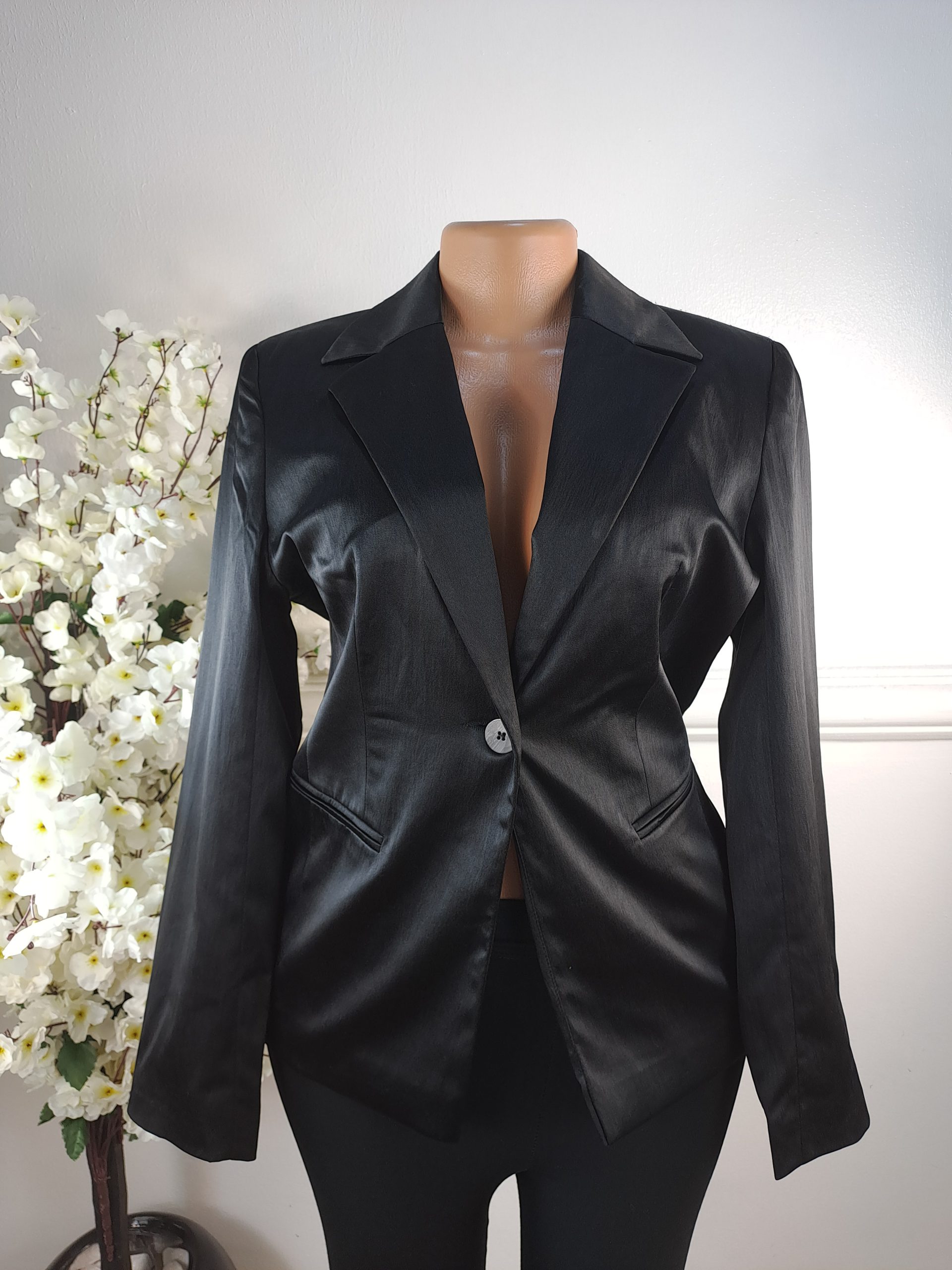 BLAZERS UK SIZE 10 [LENGHT 27 INCHES]