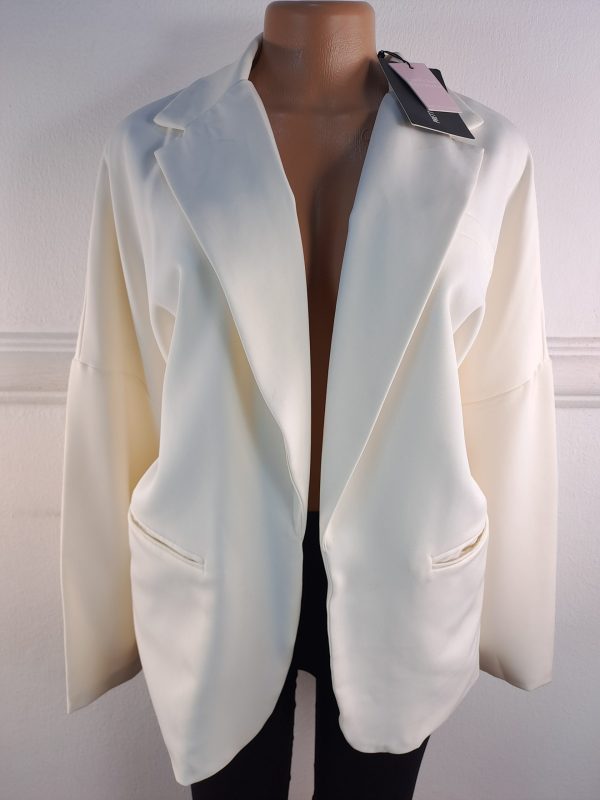 PRETTYLITTLETHING UK 28