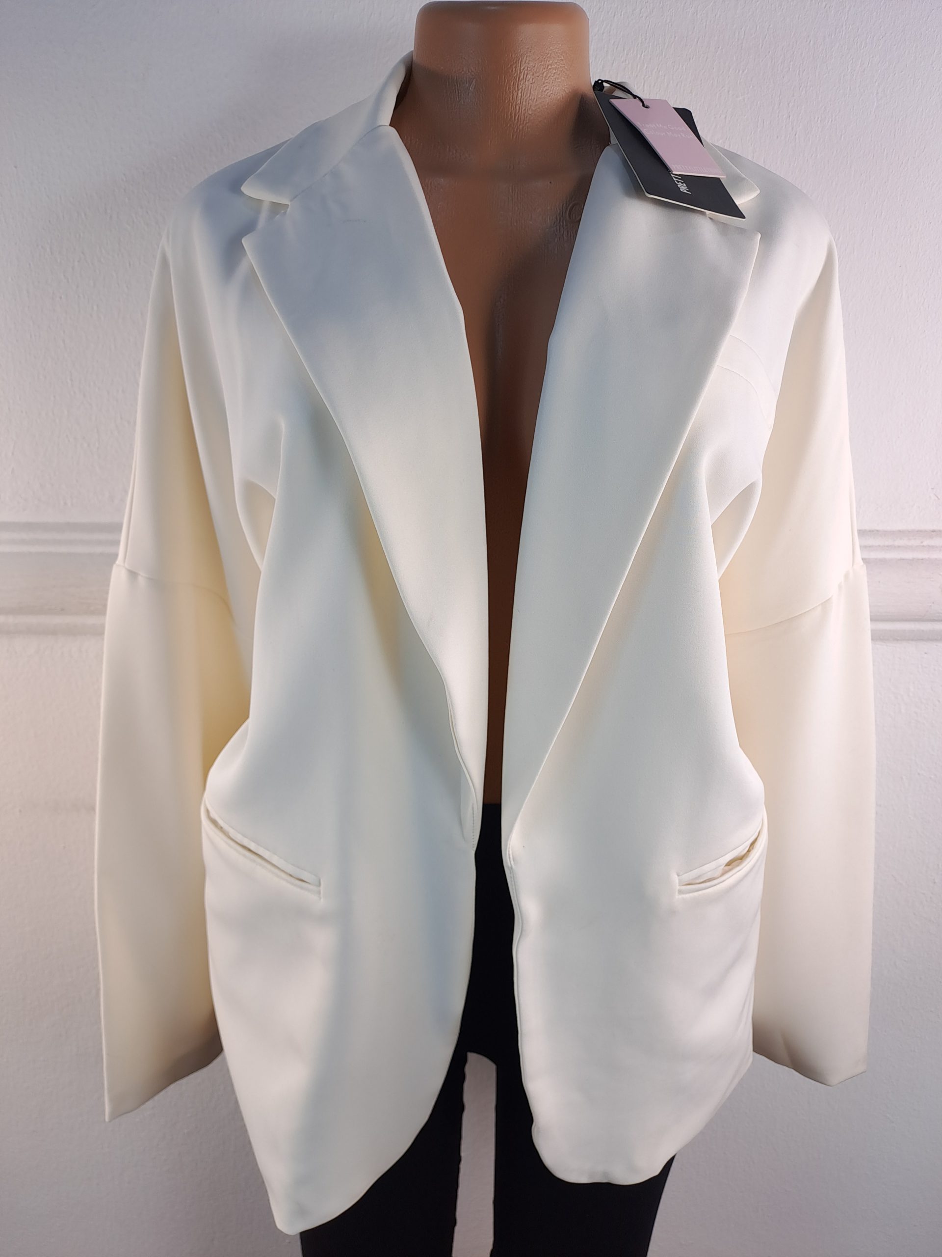 PRETTYLITTLETHING UK 28