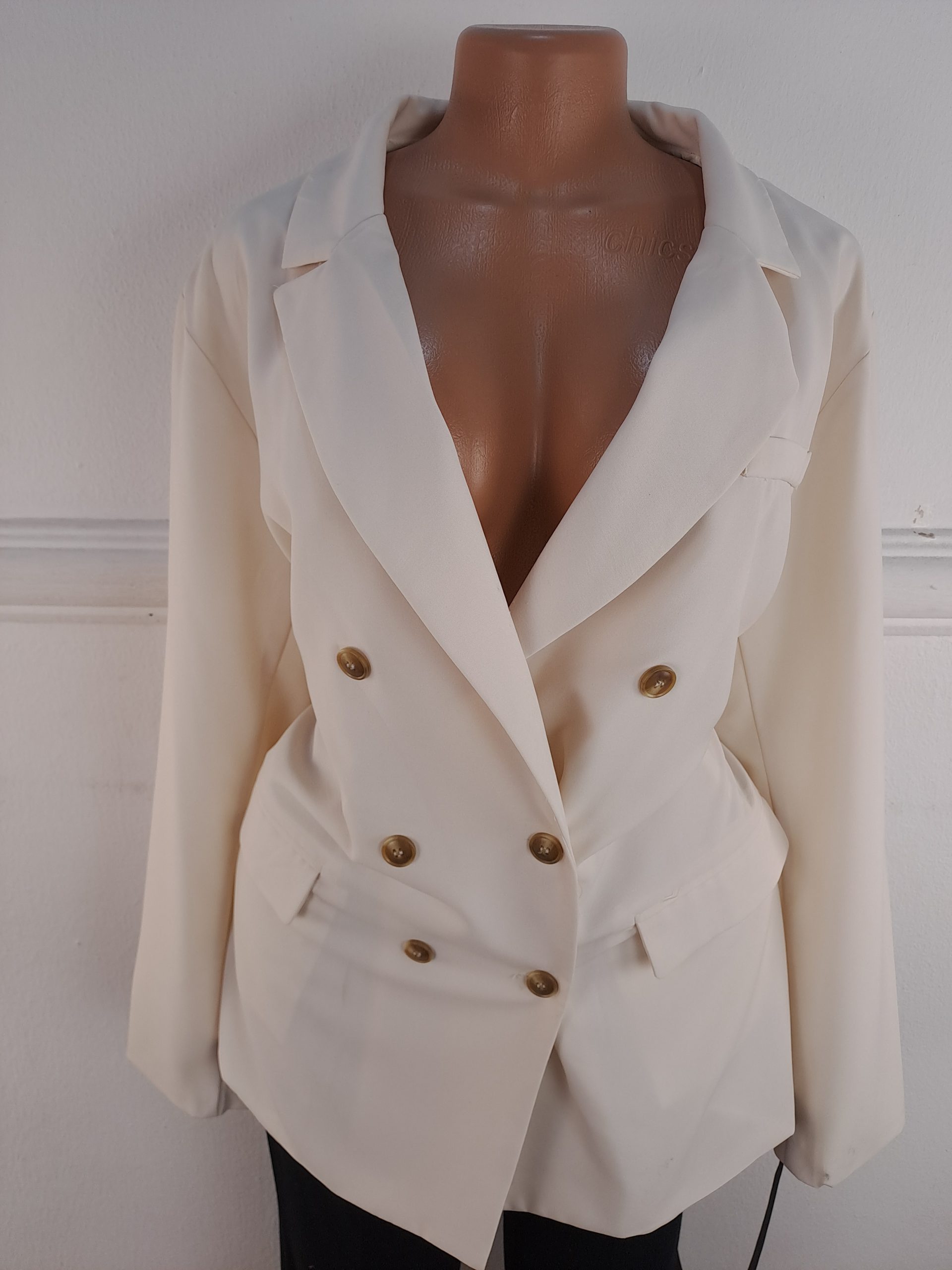 PRETTYLITTLETHING UK 22