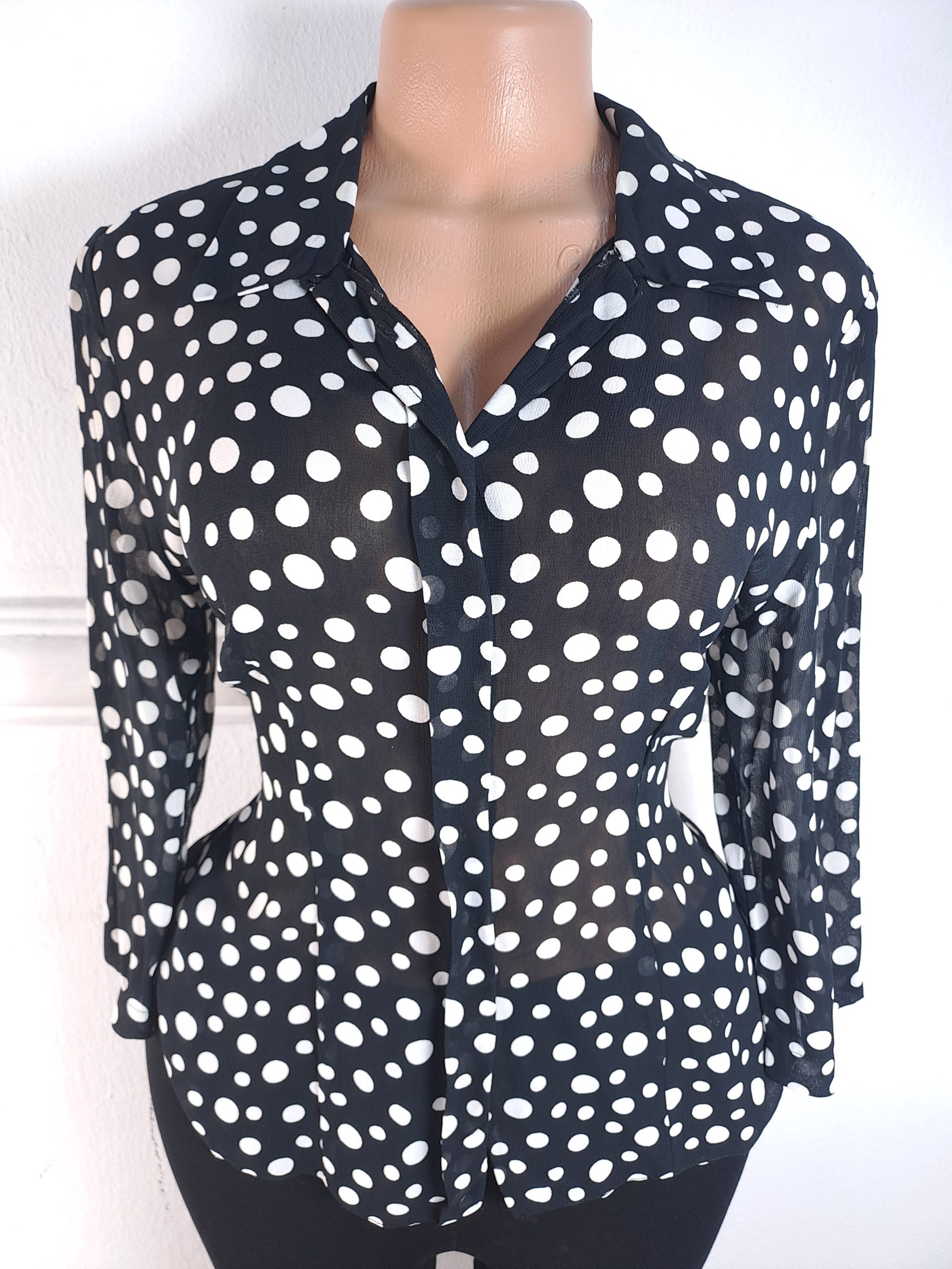 WALLIS UK 10