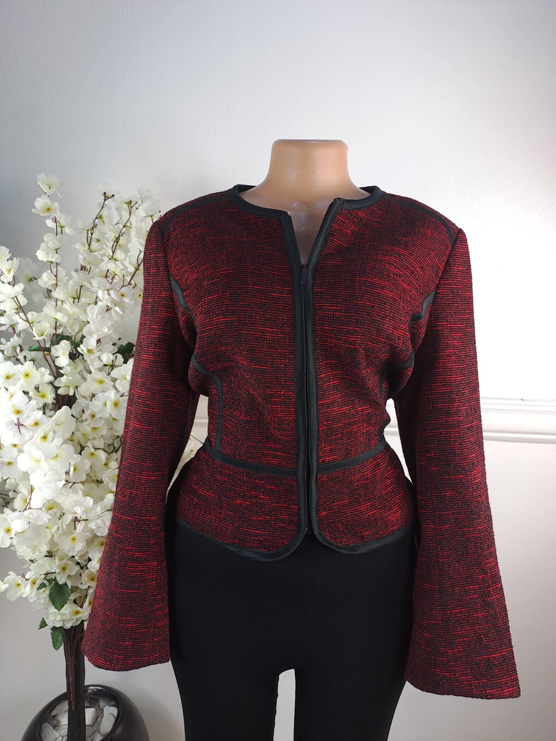HOBBS UK SIZE 16 [LENGHT 22 INCHES]