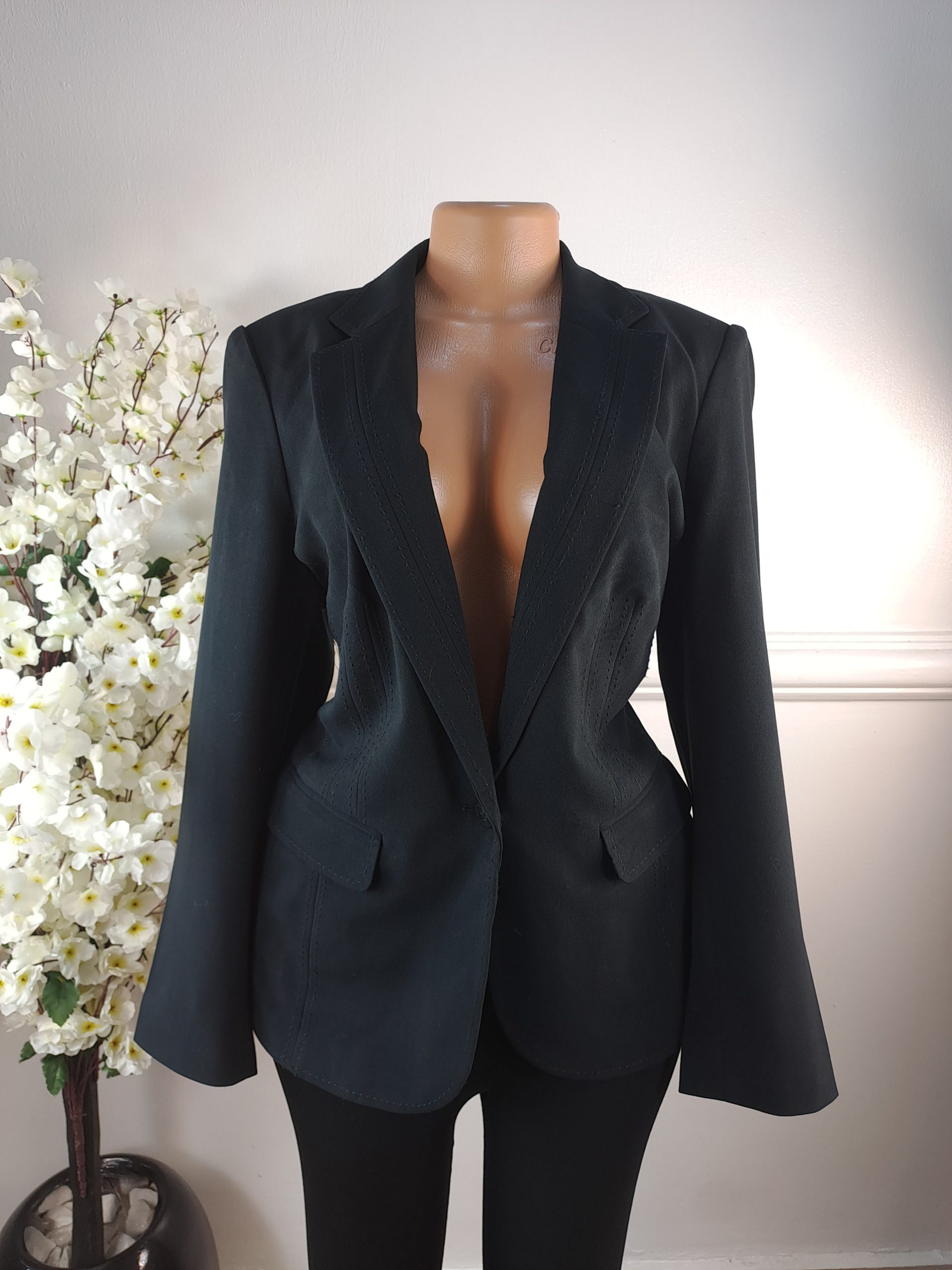 MARK & SPENCER UK SIZE 16 [LENGHT 27 INCHES]