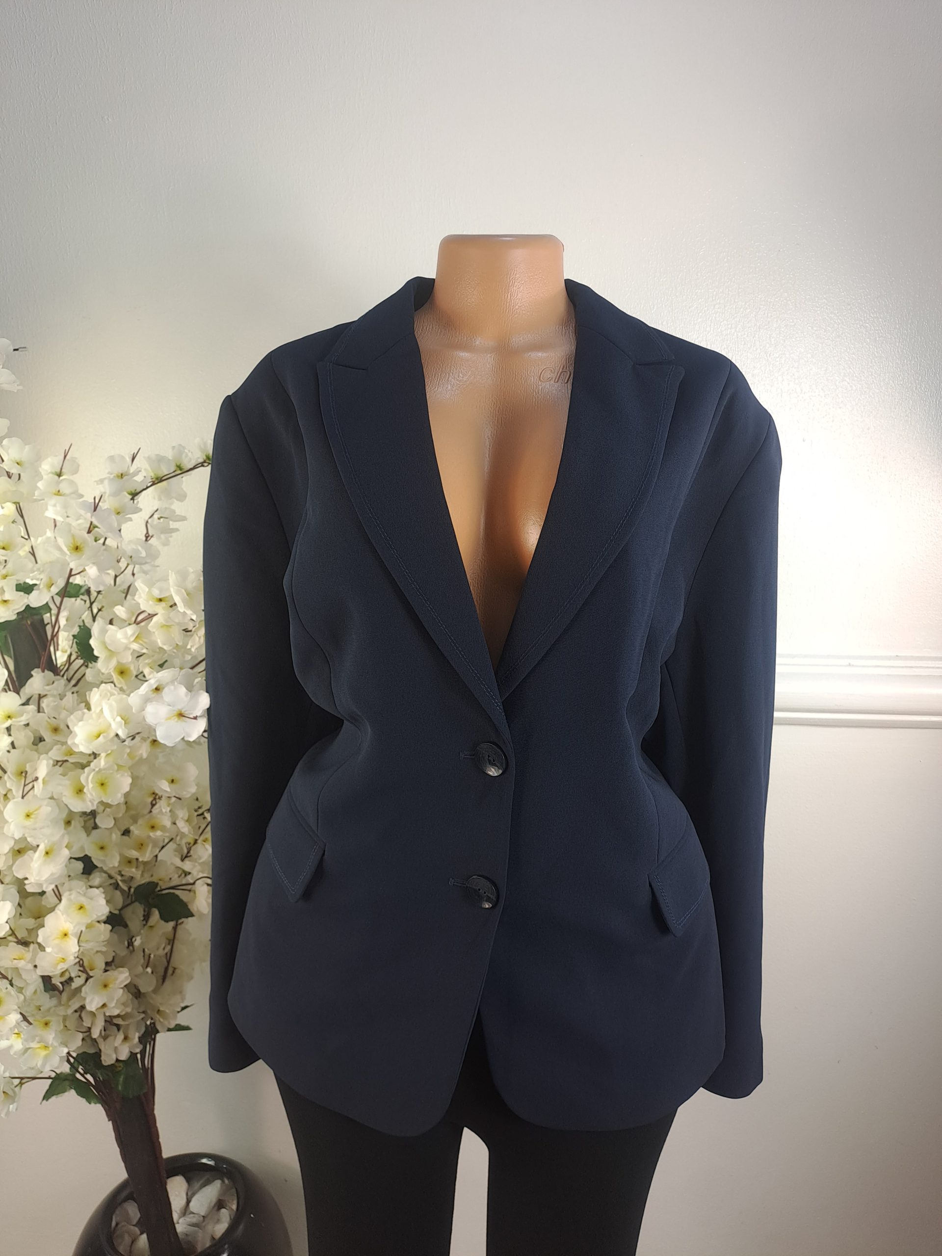 BUSY UK SIZE 24 [LENGHT 28 INCHES]