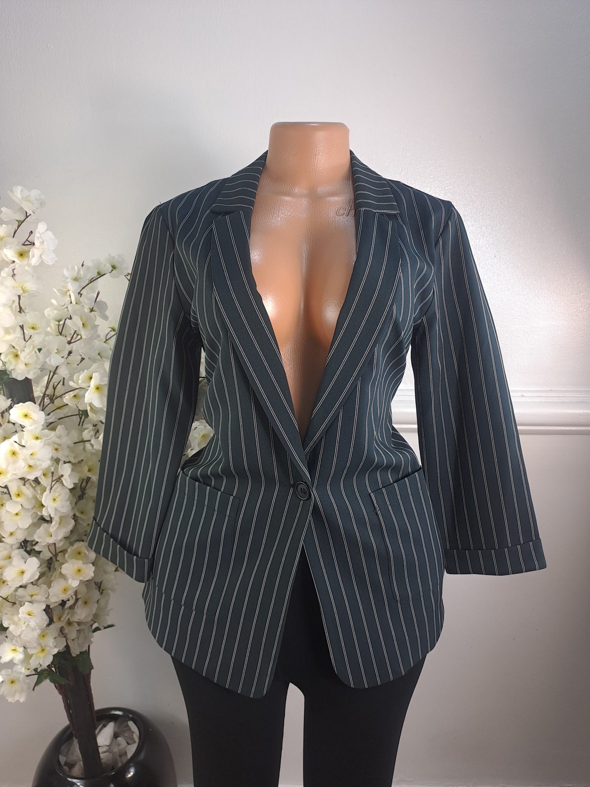 NEW LOOK UK SIZE 12 [LENGHT 29 INCHES]