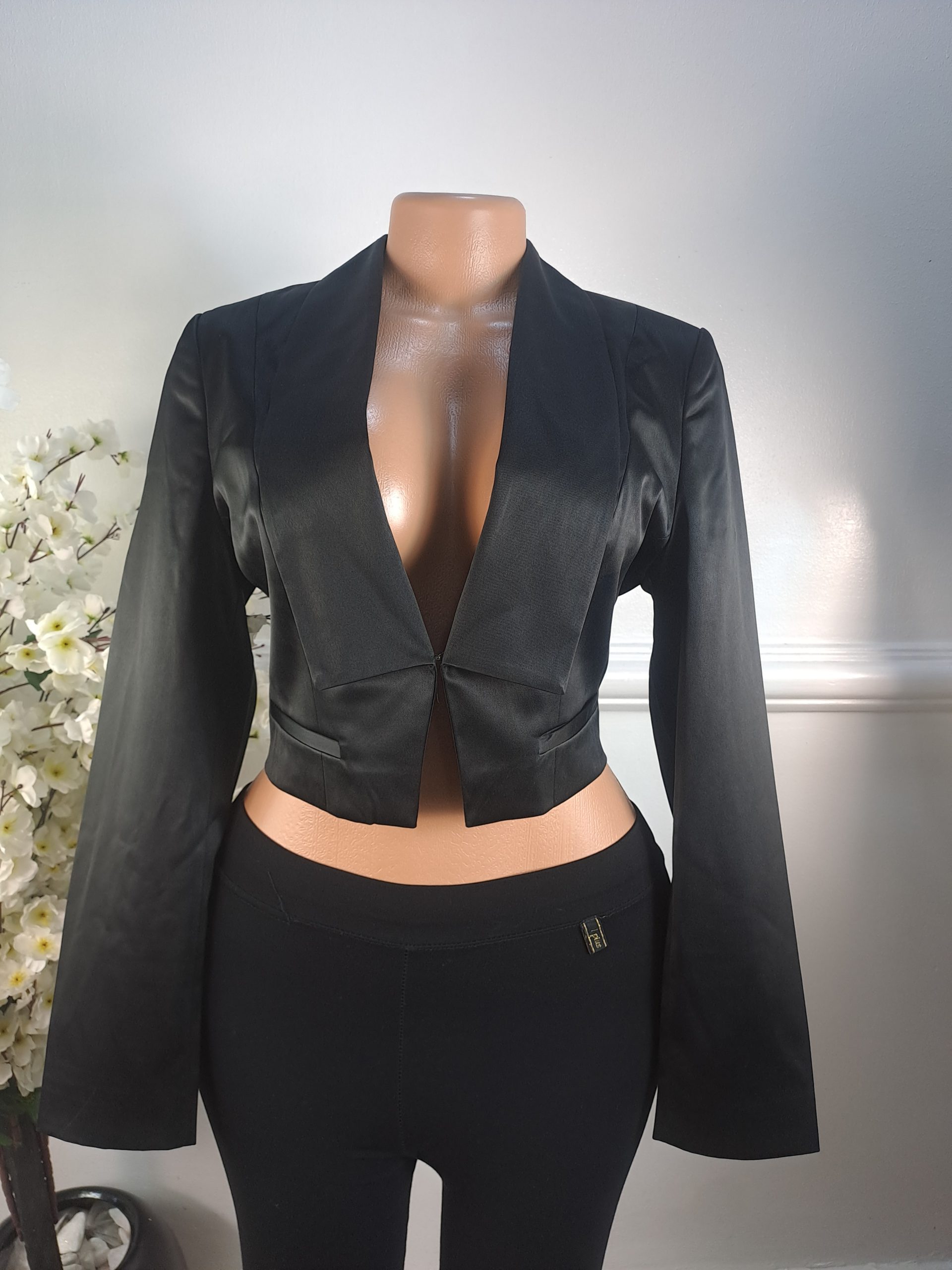 NEWLOOK UK SIZE 12 [LENGHT 18 INCHES]