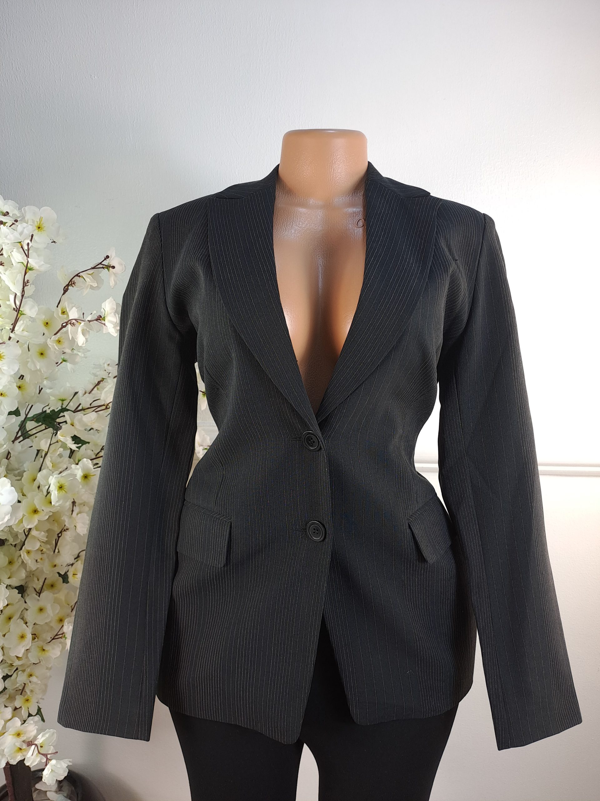MARK & SPENCER UK SIZE 10 [LENGHT 28 INCHES]